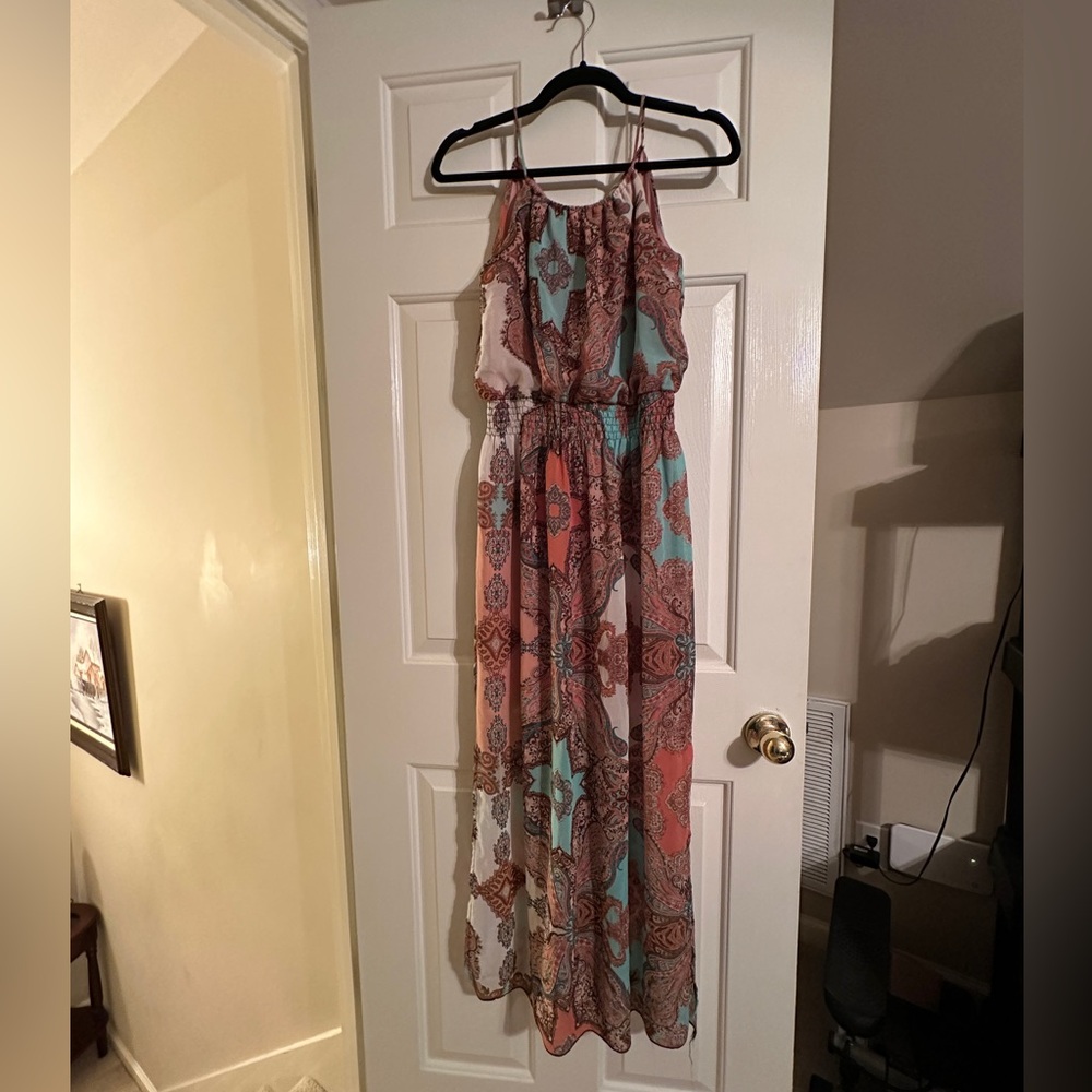 Sweet Storm Small Spaghetti Straps Paisley Maxi Dress